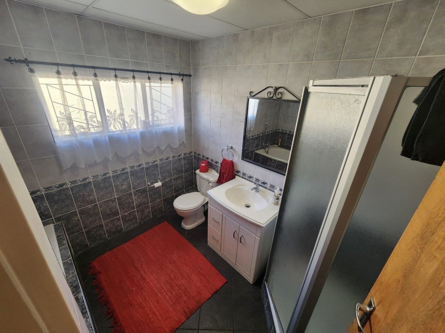 4 Bedroom Property for Sale in Fichardt Park Free State